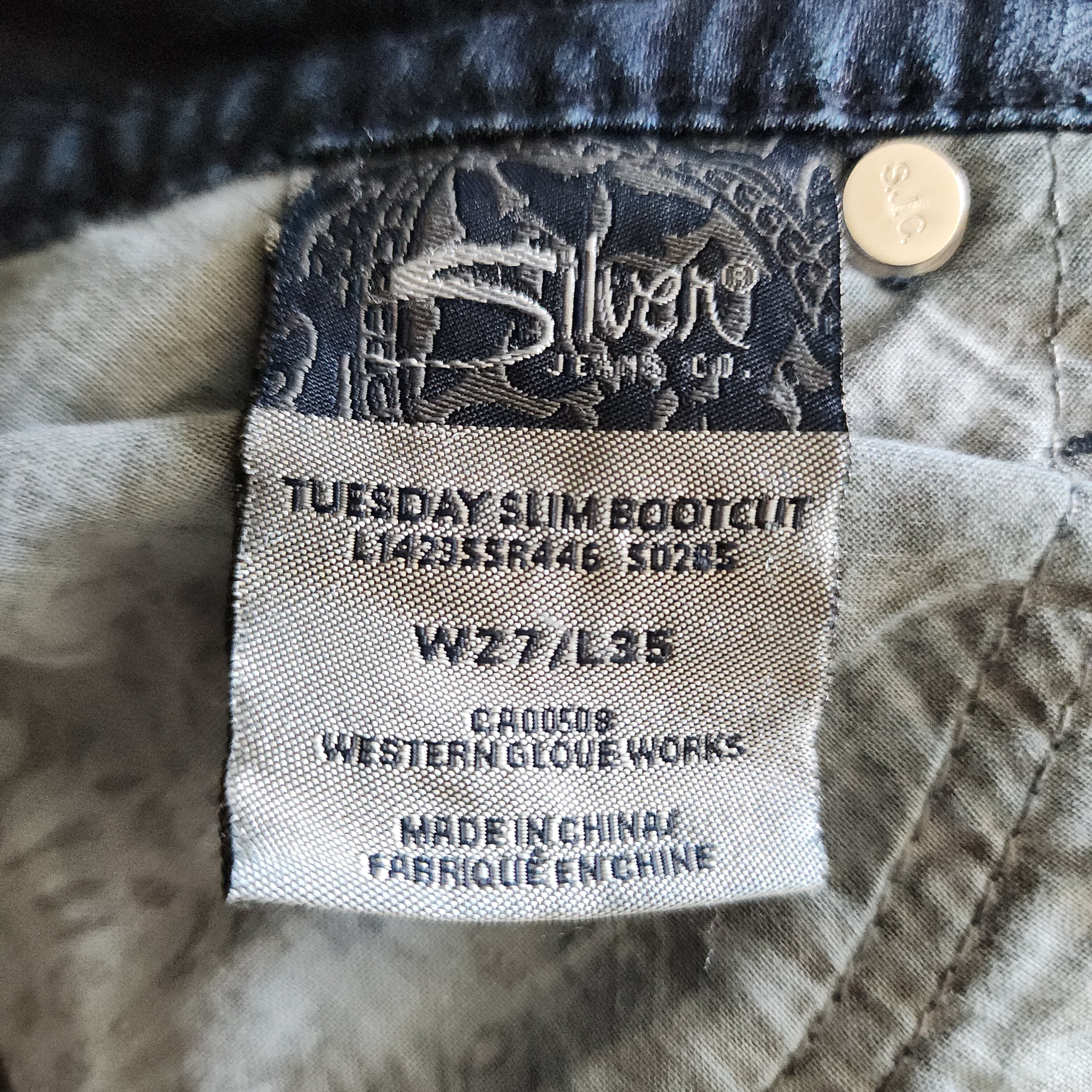 Y2K Silver Jeans Low Rise Dark Wash Embroidered Bootcut Denim Jeans