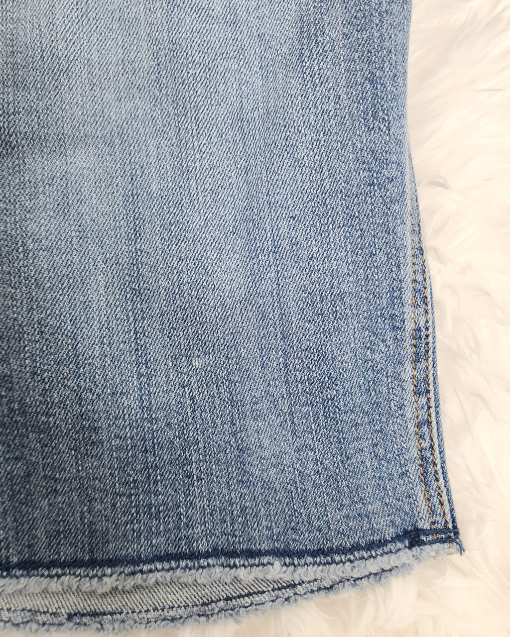 Y2K Roxy Low Rise Light Wash Blue Denim Embroidered Capris