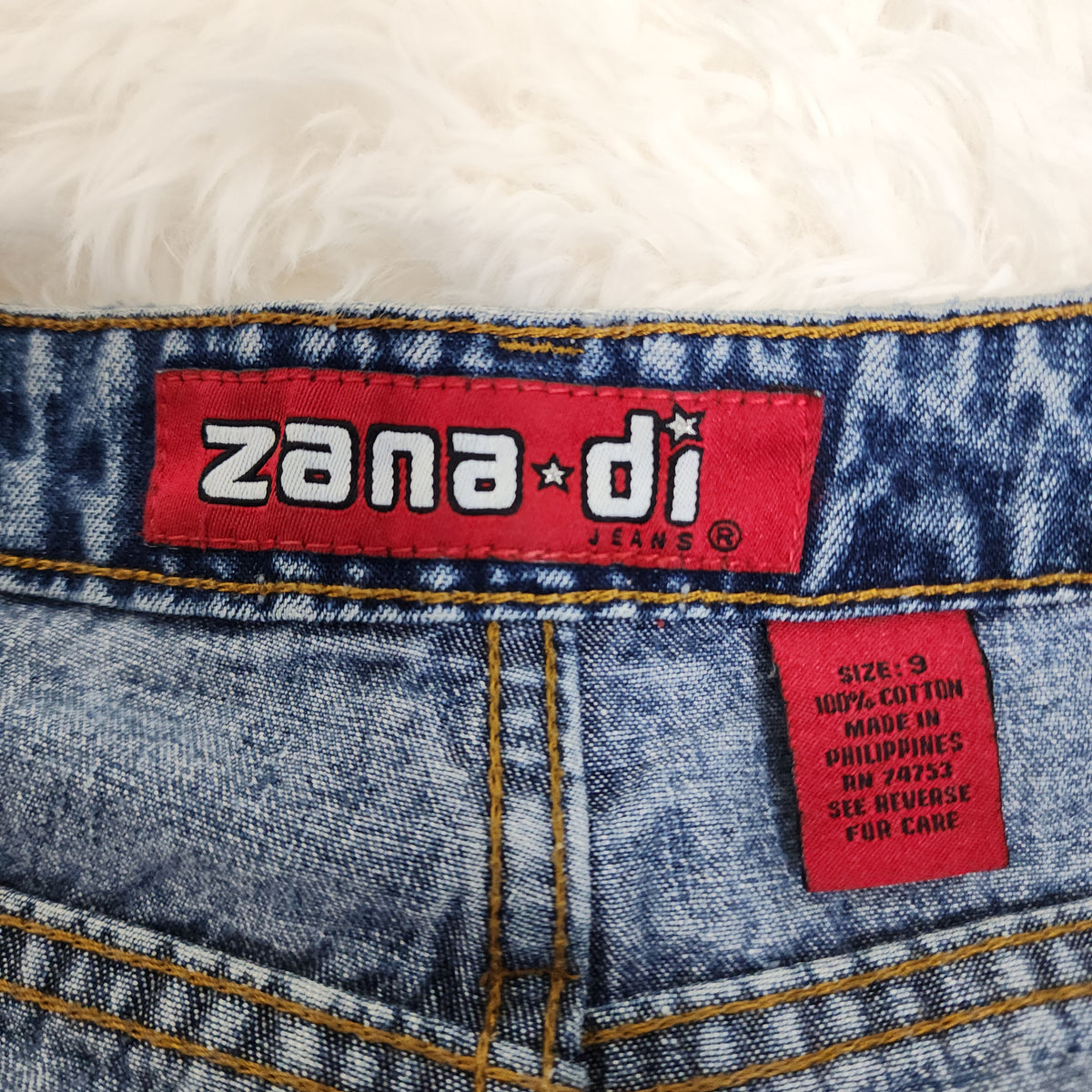 Y2K Low Rise Medium Wash Blue Denim Shorts